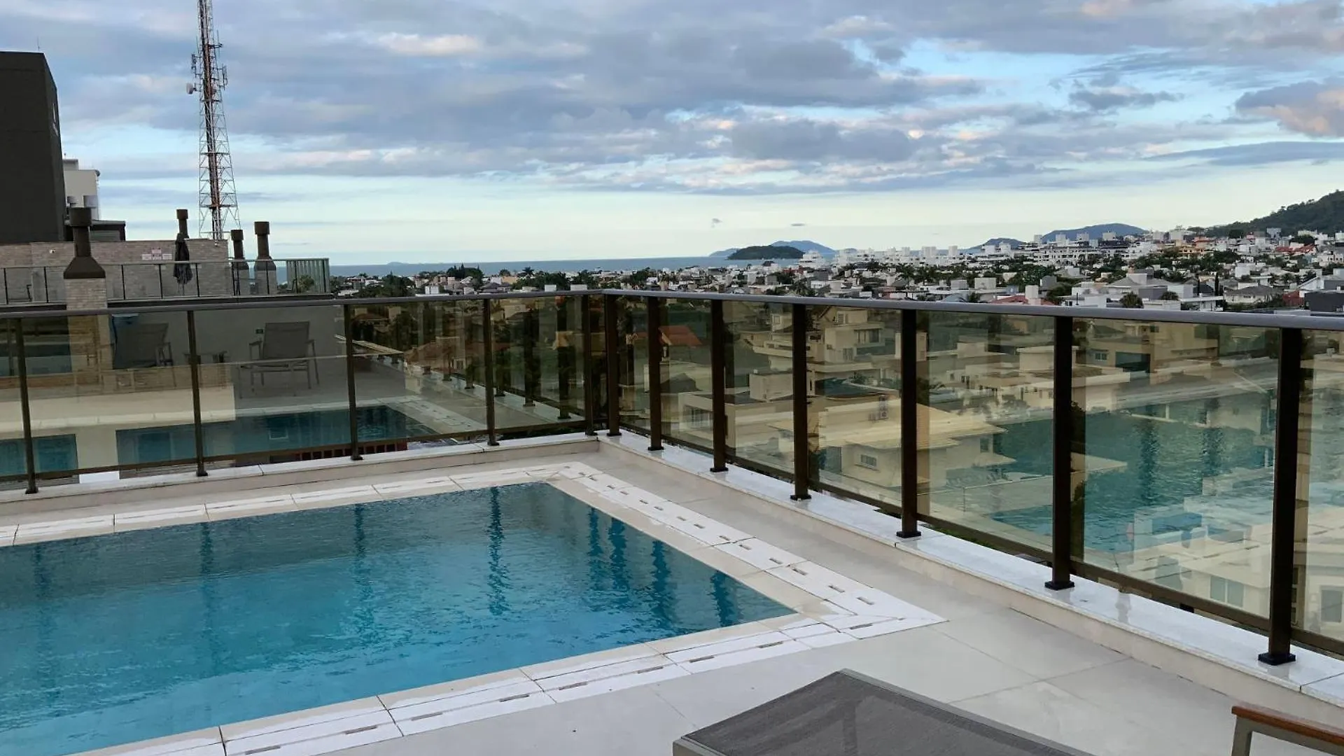 Elegancia E Conforto Em Jurere Int. Xm1812 Florianópolis