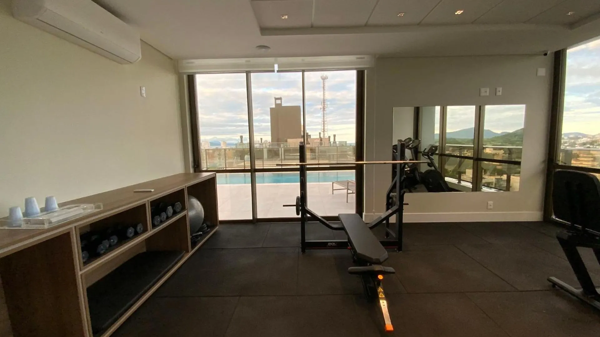 Apartment Elegancia E Conforto Em Jurere Int. Xm1812 Florianópolis