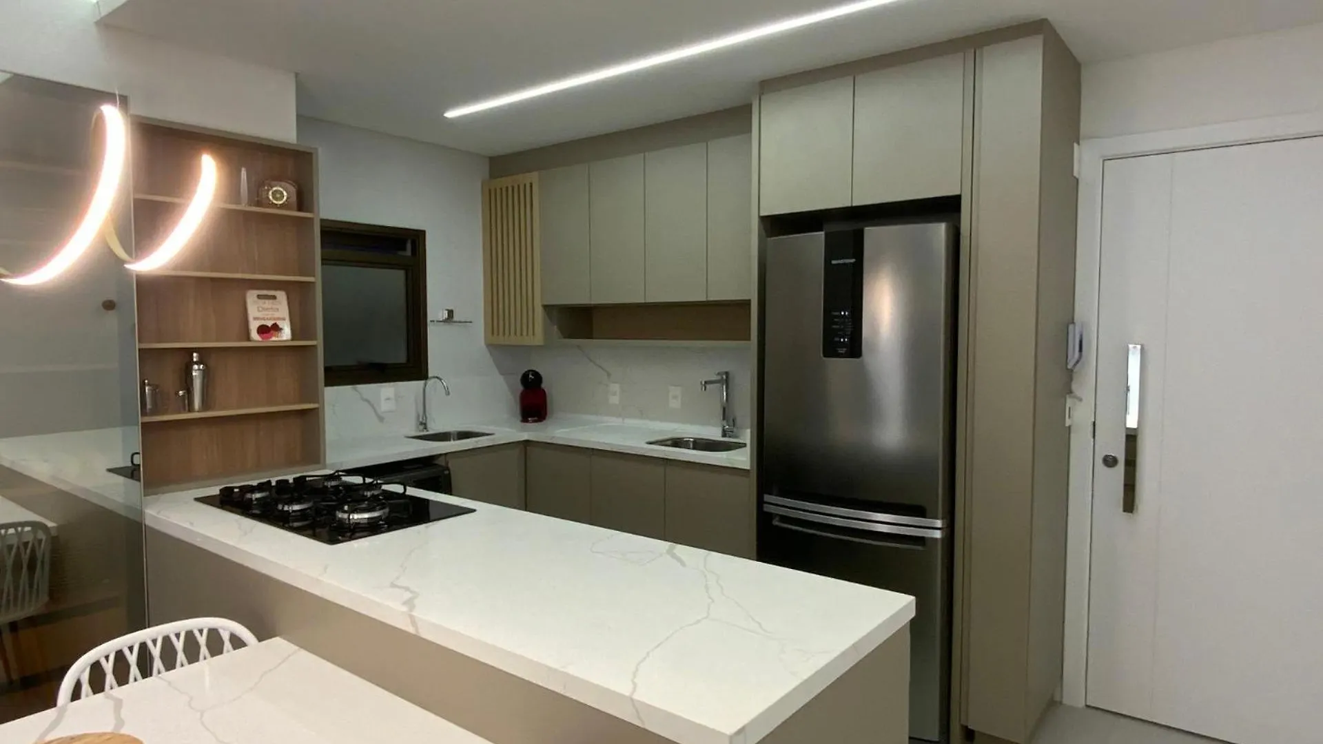 Elegancia E Conforto Em Jurere Int. Xm1812 Florianópolis Brasilien
